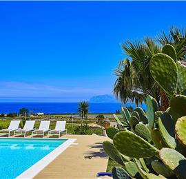 3 bedroom villa with pool, Scopello, sleeps 6